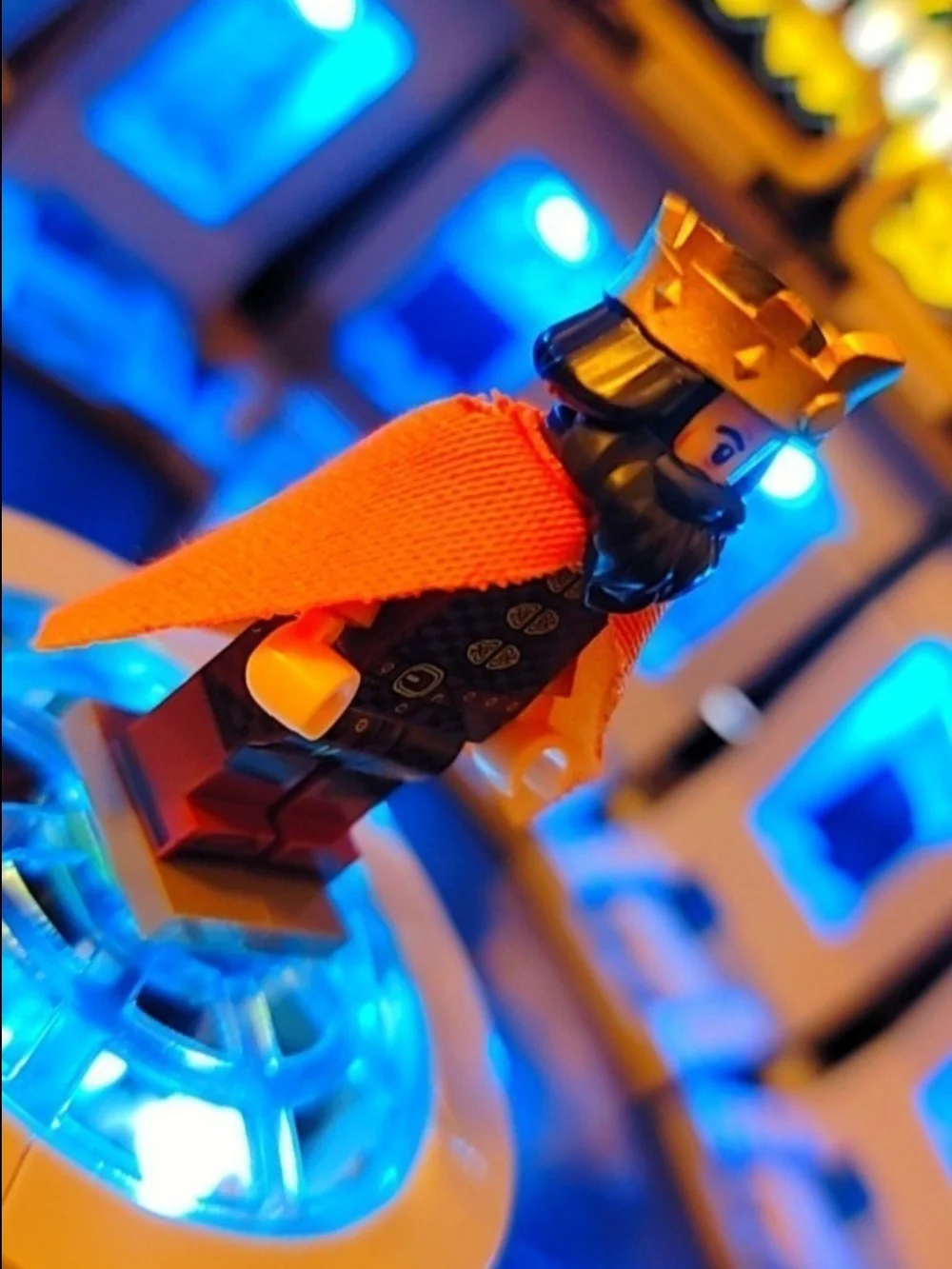 King Minifigure Lego Compatible